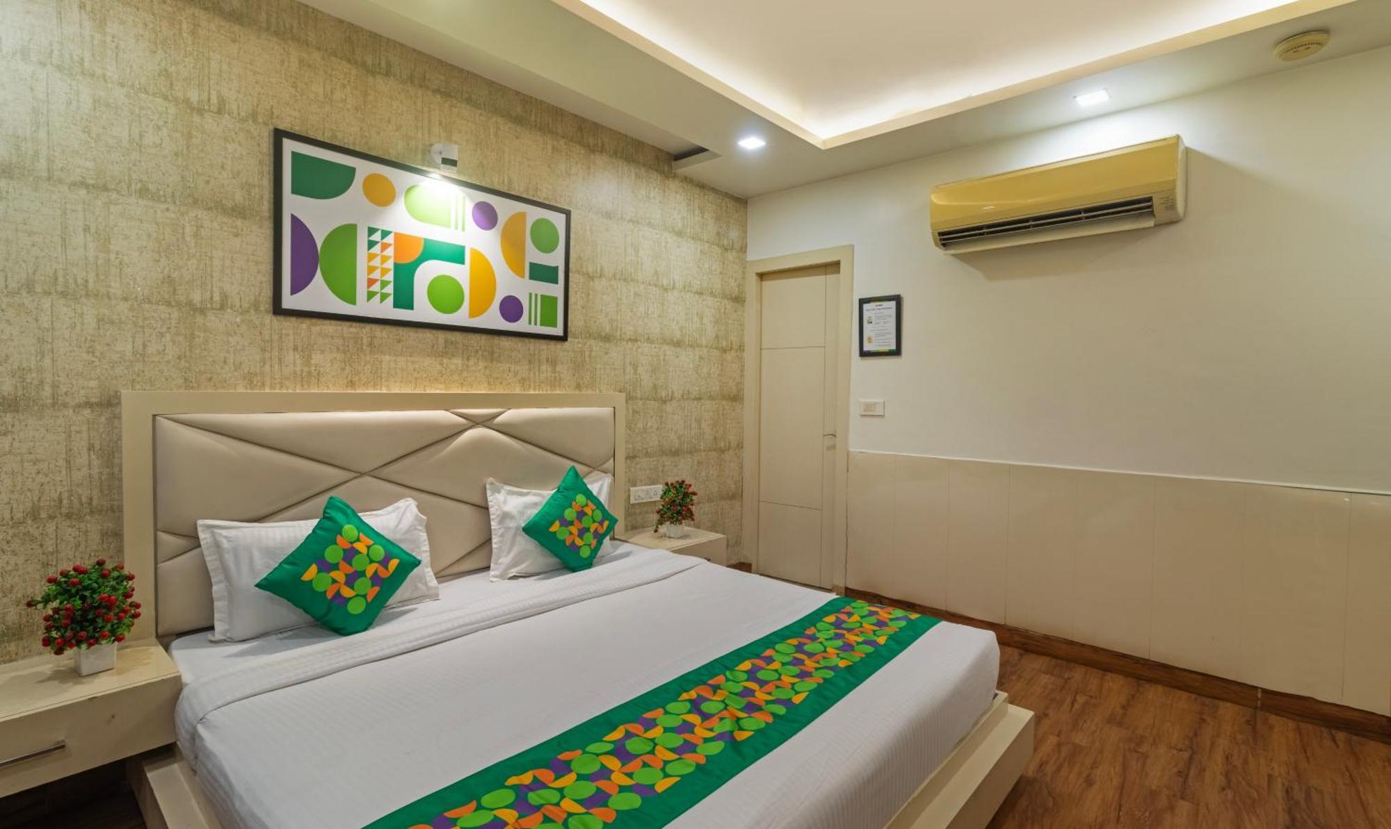 Treebo Empire Red Carpet, Near Taj Mahal Hotel Agra  Exterior photo