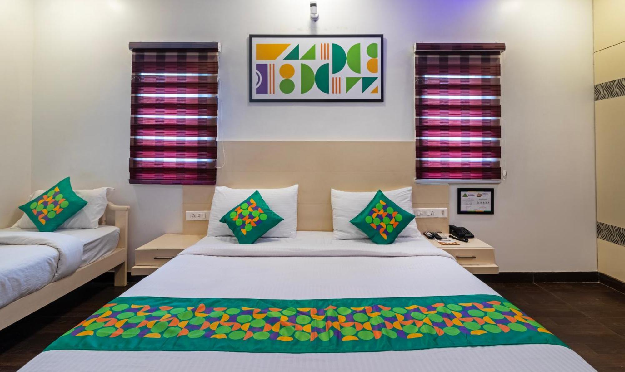 Treebo Empire Red Carpet, Near Taj Mahal Hotel Agra  Exterior photo